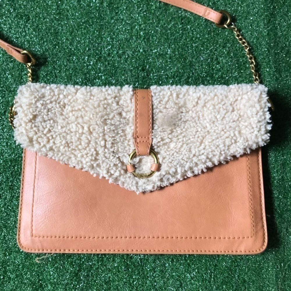 Universal Threads Fur Front Purse - Picture 2 of 3